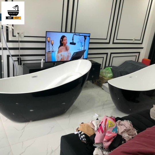 BỒN TẮM PHI THUYỀN OVAL ĐEN